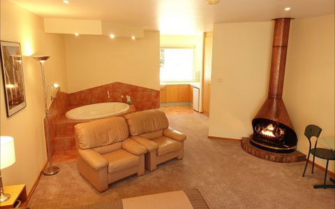 Pinnacle Holiday Lodge - Tweed Heads Accommodation 1