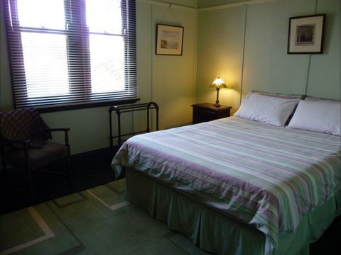 Prater's Cottage - Tweed Heads Accommodation 1
