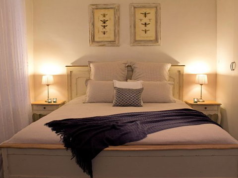 Queen's Cottage Barossa Valley - Tweed Heads Accommodation 1