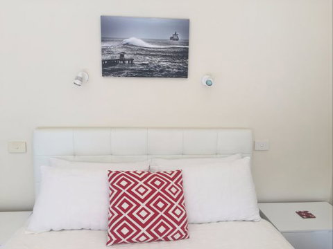 Springtide Studio Apartments - Tweed Heads Accommodation 0