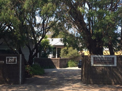 Springtide Studio Apartments - Tweed Heads Accommodation 4