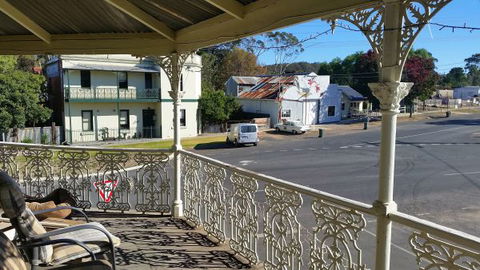 Tallarook Hotel - Tweed Heads Accommodation 0