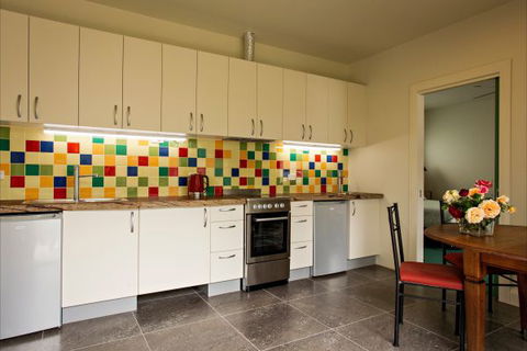 Young Garden Retreat - Tweed Heads Accommodation 3