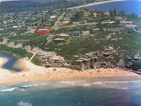 A Beach House Near Manly Two - Tweed Heads Accommodation 7