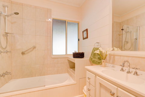 All About Me Bed And Breakfast - Tweed Heads Accommodation 3