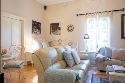 Azalea Cedar-Rose Villa - Tweed Heads Accommodation 8