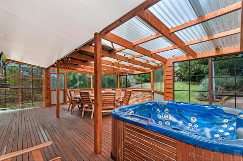 Cooks Retreat Warrnambool - Tweed Heads Accommodation 5