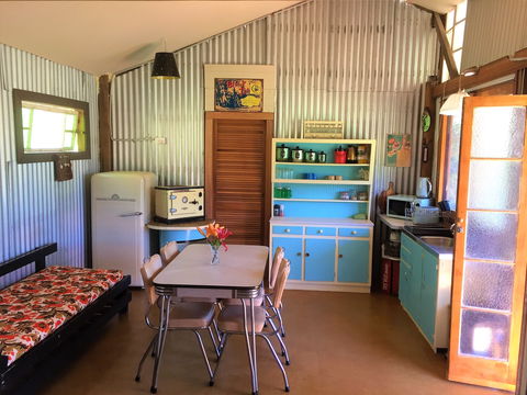 Fig Tree Retro Studio - Tweed Heads Accommodation 6