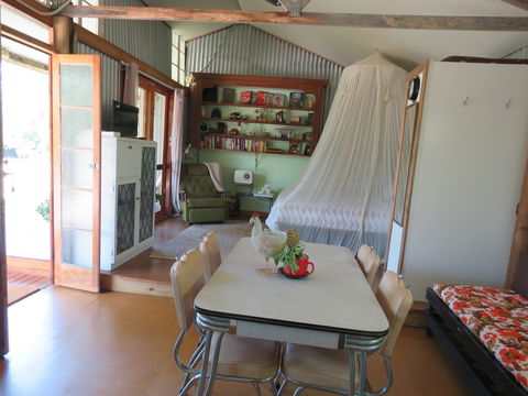 Fig Tree Retro Studio - Tweed Heads Accommodation 7