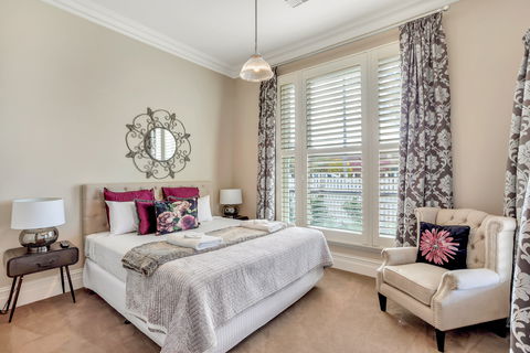 Grandview Accommodation - The Elm Tree Apartments - Tweed Heads Accommodation 6