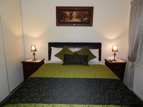 Hahndorf Oak Tree Cottages - Tweed Heads Accommodation 3
