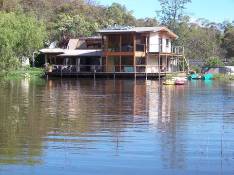 Lakeside Lodge - Tweed Heads Accommodation 0