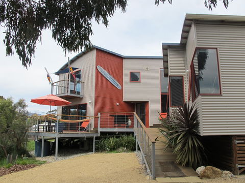 Point Break Binalong - Tweed Heads Accommodation 0