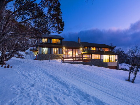 Valhalla Perisher - Tweed Heads Accommodation 2