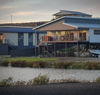 96 Marina Way Mannum Waters - River Shack Rentals - Tweed Heads Accommodation