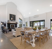 Barefoot at Broke - Tweed Heads Accommodation