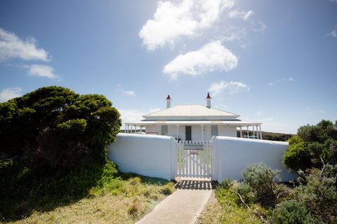Cape Nelson Lighthouse - Tweed Heads Accommodation 2