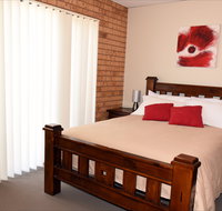 Central Wagga Apartments Salmon Apartment - Tweed Heads Accommodation