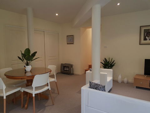 Ellie's Hide-Away At Malua Bay - Tweed Heads Accommodation 3