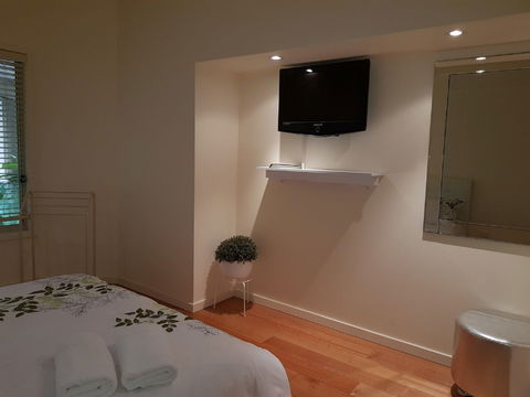 Ellie's Hide-Away At Malua Bay - Tweed Heads Accommodation 6