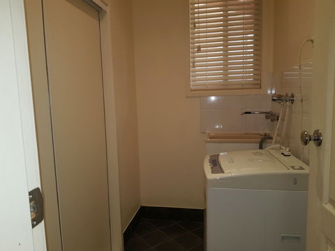 Ellie's Hide-Away At Malua Bay - Tweed Heads Accommodation 9