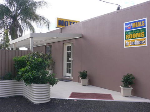 Chinchilla Motel - Tweed Heads Accommodation 0