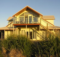 Logans Beach House and Apartments - Tweed Heads Accommodation