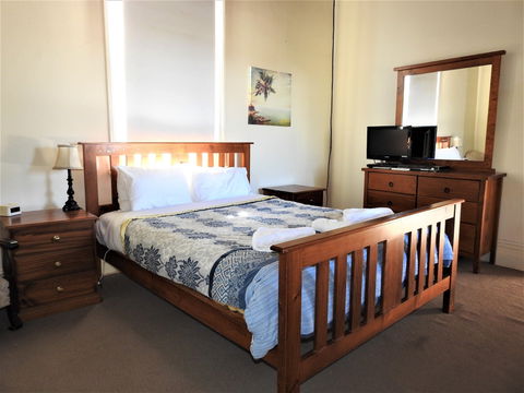 Victoria Hotel Accommodation - Tweed Heads Accommodation 1