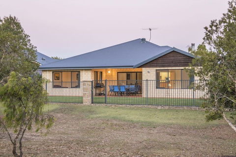 Fairway View - Tweed Heads Accommodation 0