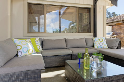 Fran, Private Jetty On Port Canals - Tweed Heads Accommodation 2