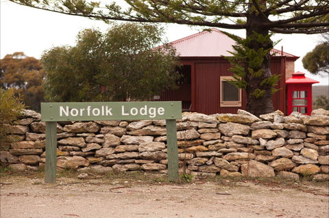 Norfolk Lodge - Tweed Heads Accommodation 0