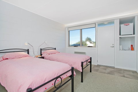 Peterborough House & Motel - Tweed Heads Accommodation 2