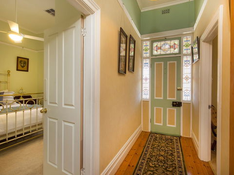 SINKINSON HOUSE - Mount Torrens - Tweed Heads Accommodation 1
