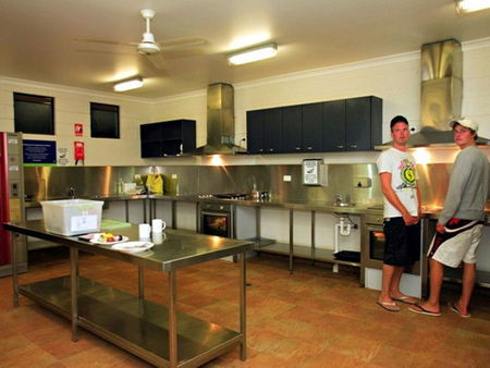 Blue Reef Backpackers - Tweed Heads Accommodation 1