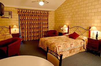 Karri Forest Motel & Restaurant - Tweed Heads Accommodation 3