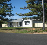 Busselton Beachfront - Tweed Heads Accommodation