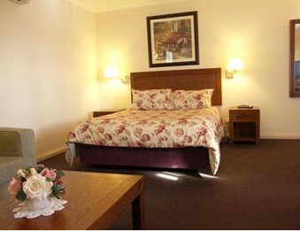Armidale Pines Motel - Tweed Heads Accommodation 0