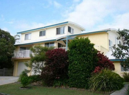 Angourie Waves - Tweed Heads Accommodation 0