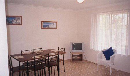 JJ's Holiday Cottages - Butler Street - Tweed Heads Accommodation 0