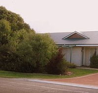 Acacia Grove Holiday House - Tweed Heads Accommodation