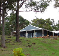 Vista Ridge Estate - Top Paddock Cottage - Tweed Heads Accommodation