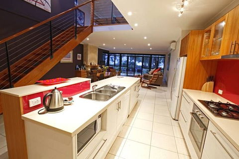 Halcyon Bay - Tweed Heads Accommodation 1