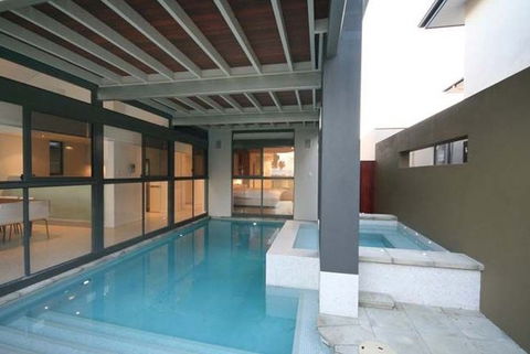 Halcyon Bay - Tweed Heads Accommodation 3
