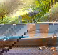 Adelaide Hills Retreats - The Nest - Tweed Heads Accommodation