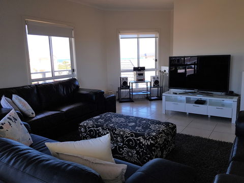 Agape Holiday Home - Tweed Heads Accommodation 2