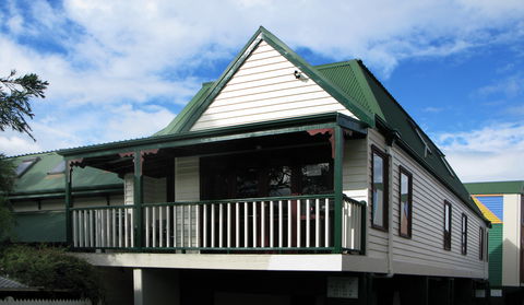 Dlux + Escape @ Lorne - Tweed Heads Accommodation 1