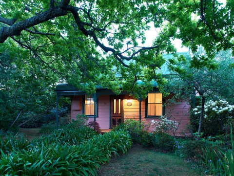Hawthorne Cottage: Blackheath - Tweed Heads Accommodation 0