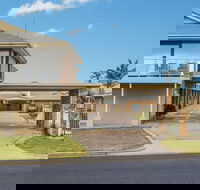 Hybiscus Waterfront Apartments - Tweed Heads Accommodation