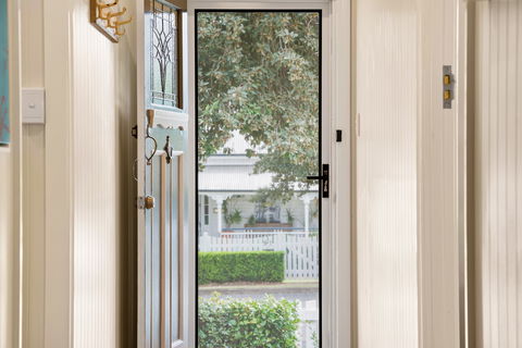 Keeler Cottage - Tweed Heads Accommodation 2