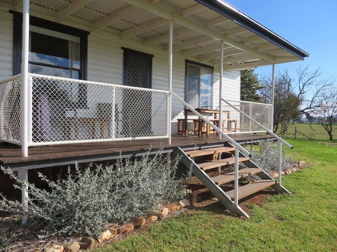 Killcare Cottage - Tweed Heads Accommodation 0